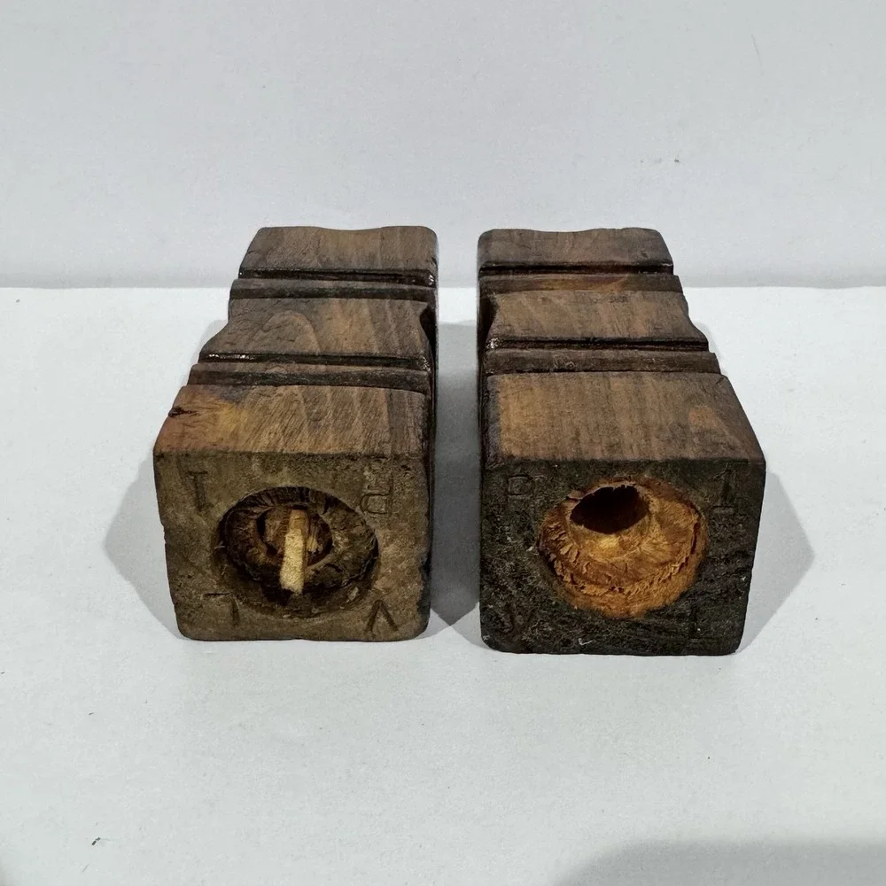 Vintage Salt & Pepper Shaker Set Carved Wooden Square Boho‎ Rustic Lodge